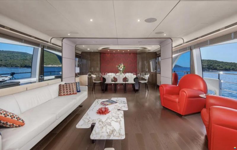 Azimut Grande 30M