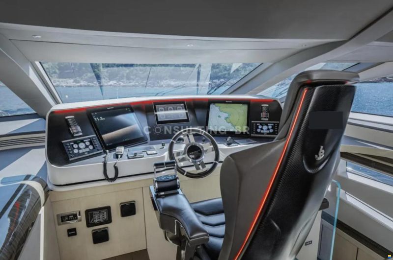 Azimut Grande 30M