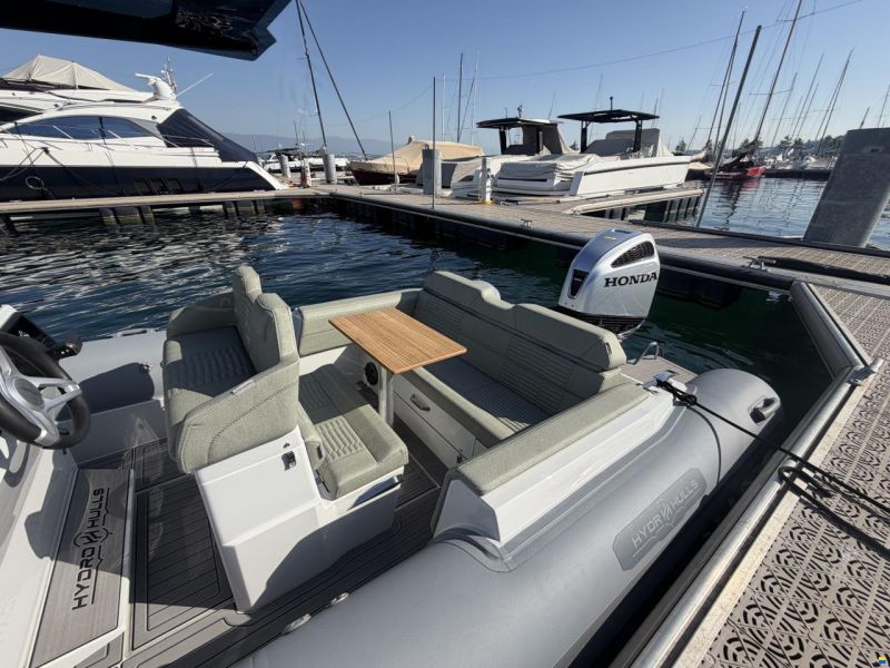 Hydrohulls HH7