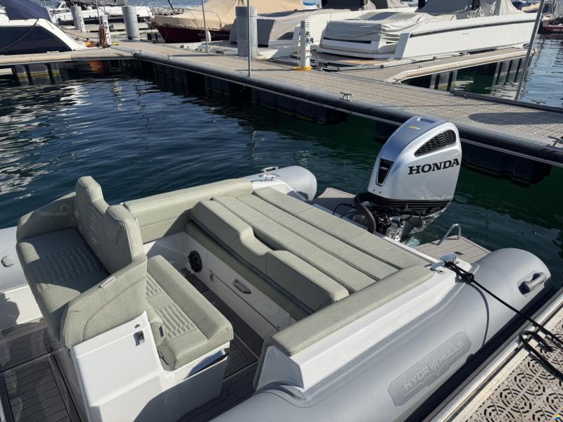 Hydrohulls HH7