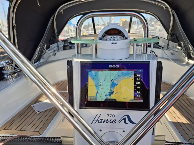 Hanse 370