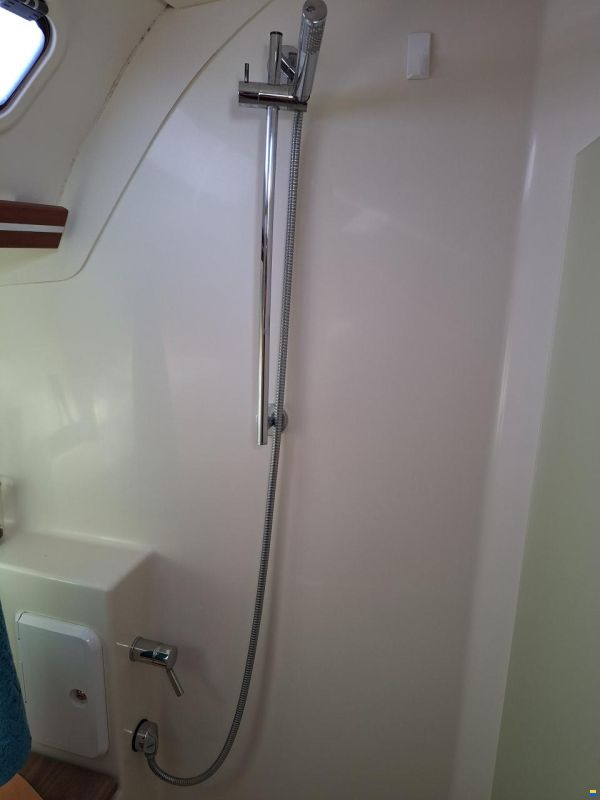 Hanse 370