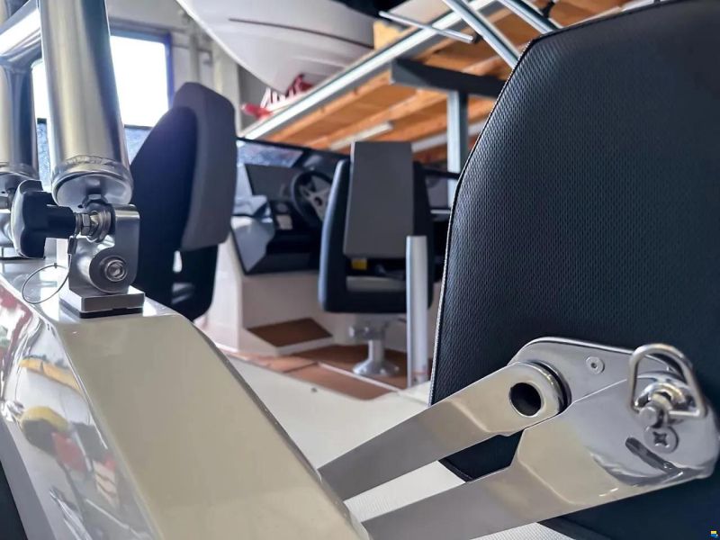 Compass BR7 / Bowrider