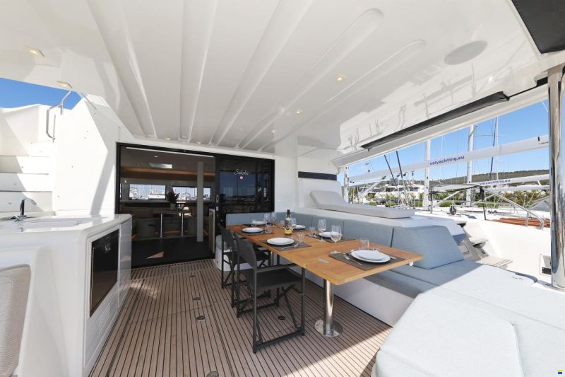 Lagoon 55