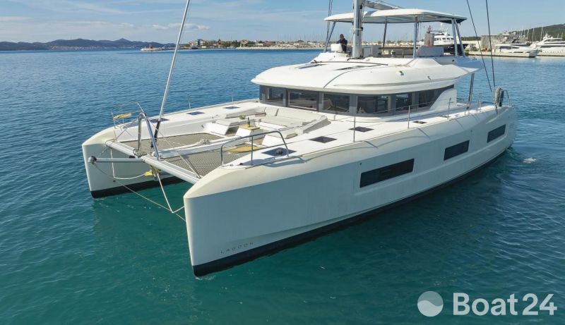 Lagoon 55
