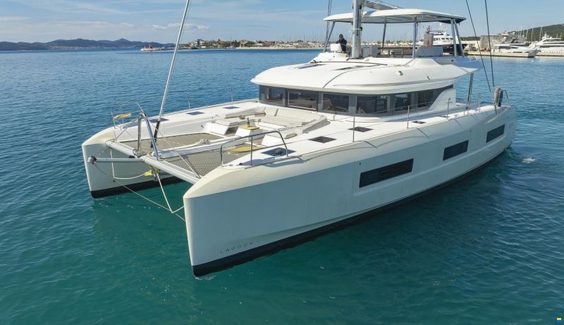 Lagoon 55