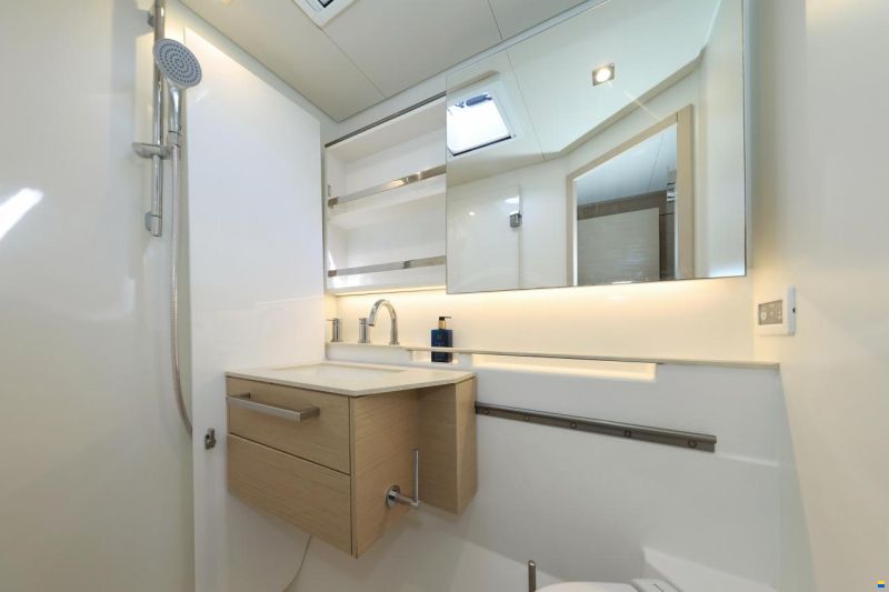 Lagoon 55