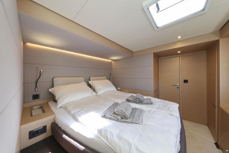 Lagoon 55