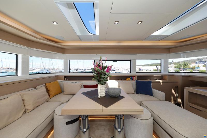 Lagoon 55