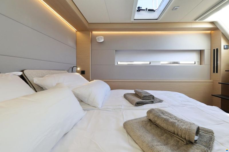 Lagoon 55