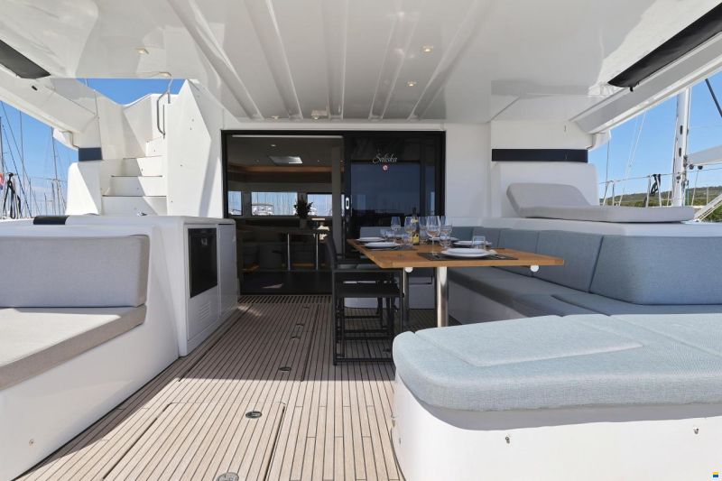 Lagoon 55