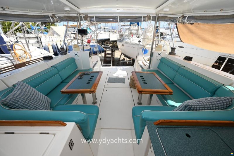 Dufour Atoll 43 Owner's Version
