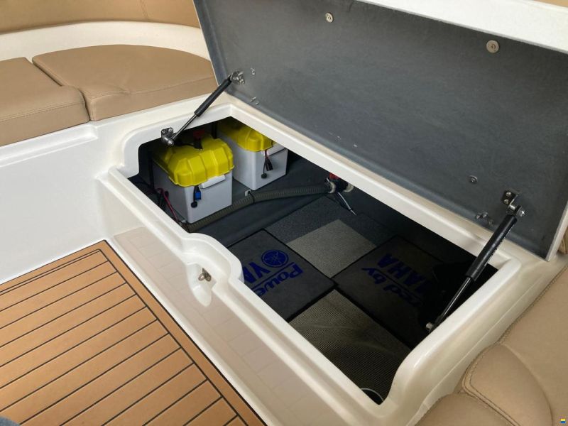 Led Eagle 28 Cabin