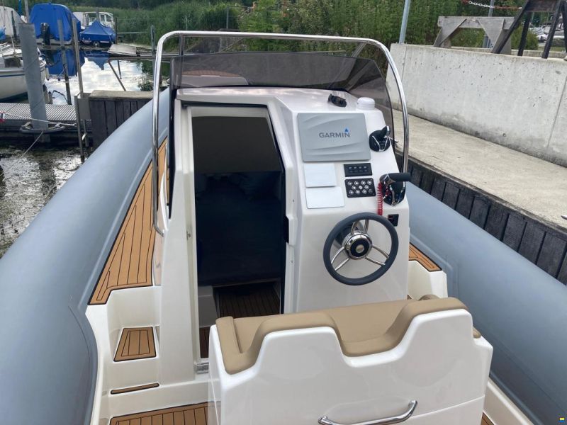 Led Eagle 28 Cabin