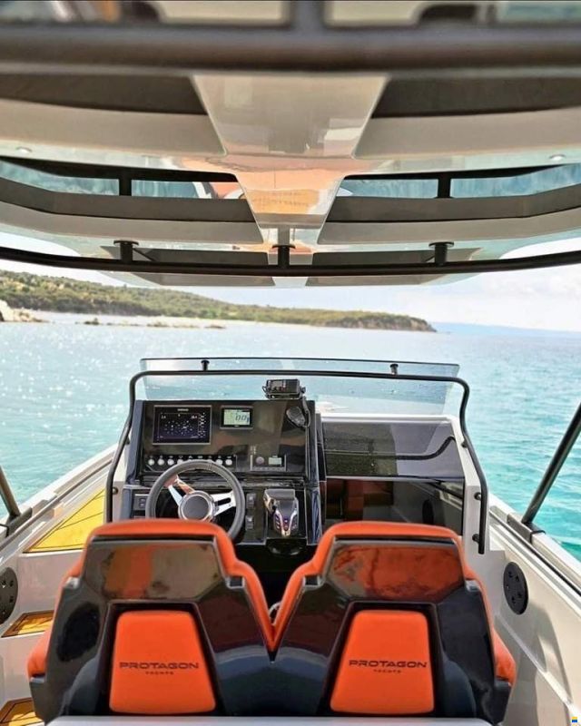 Protagon 25 SUNDECK, KABINE, YAMAHA 200PS