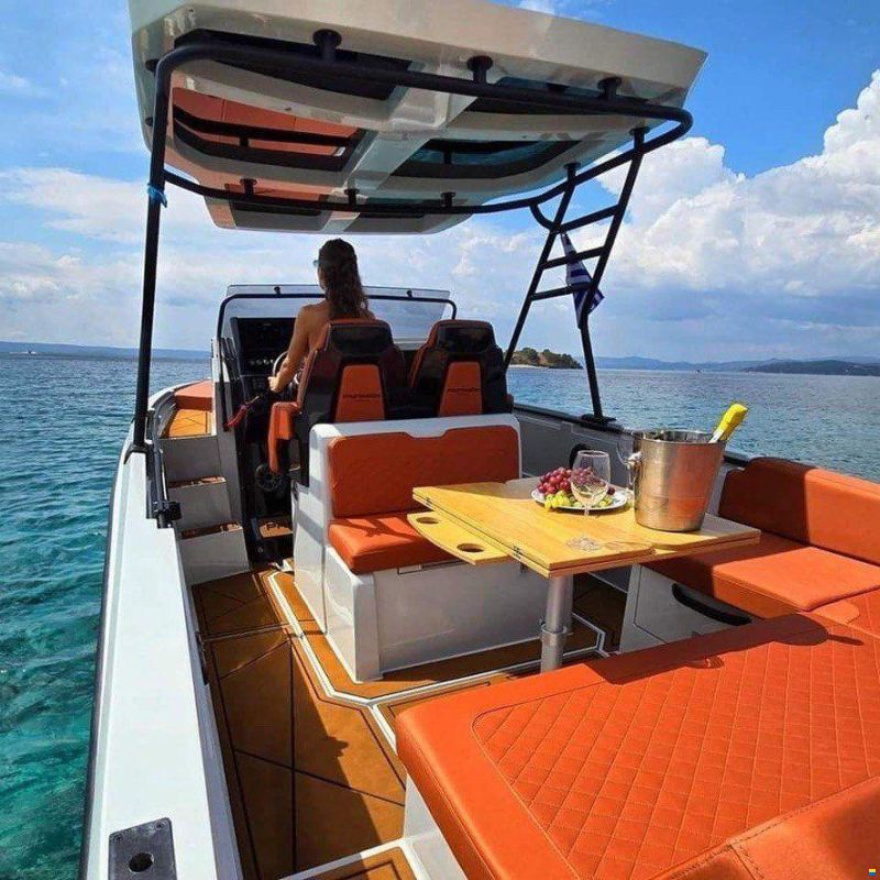 Protagon 25 SUNDECK, KABINE, YAMAHA 200PS