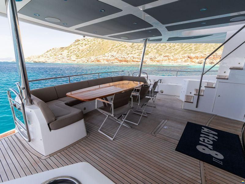 Sunseeker 86 Yacht