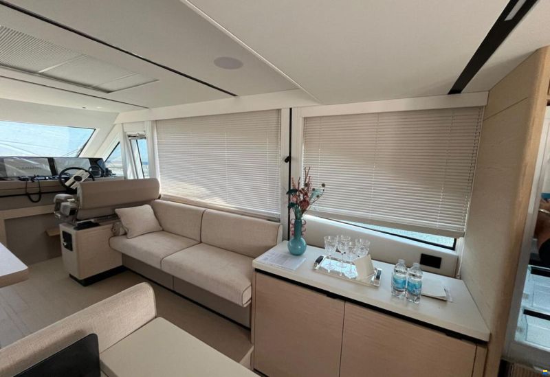 Solaris Power Power 60 Coupe