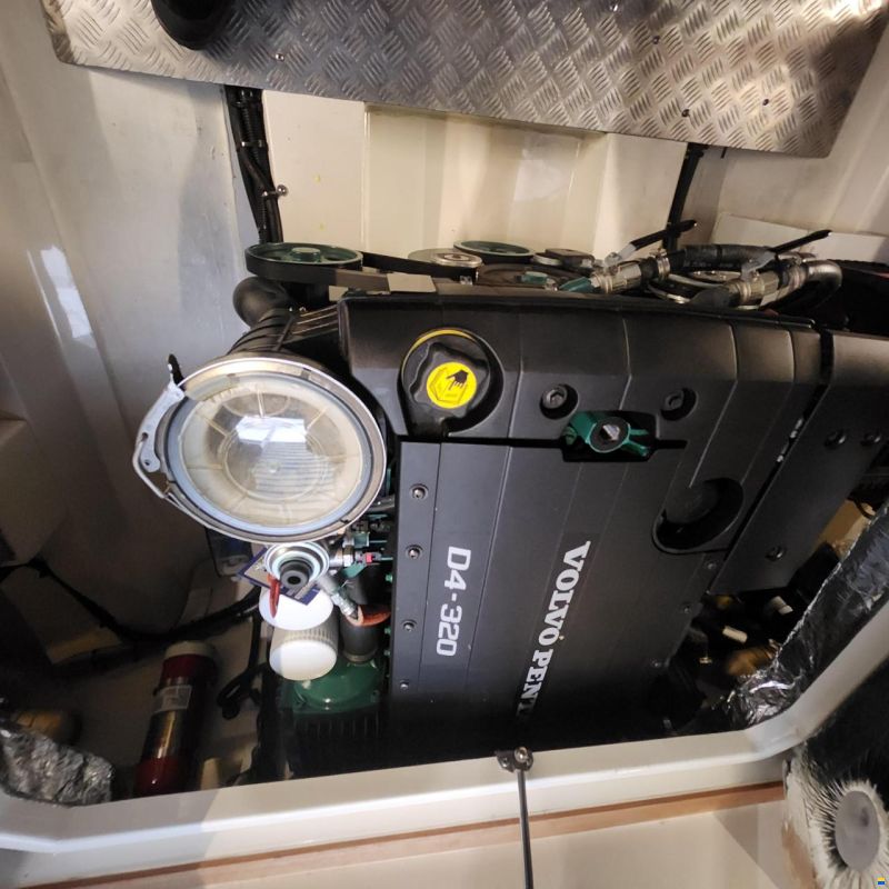 Marex 310 Sun Cruiser