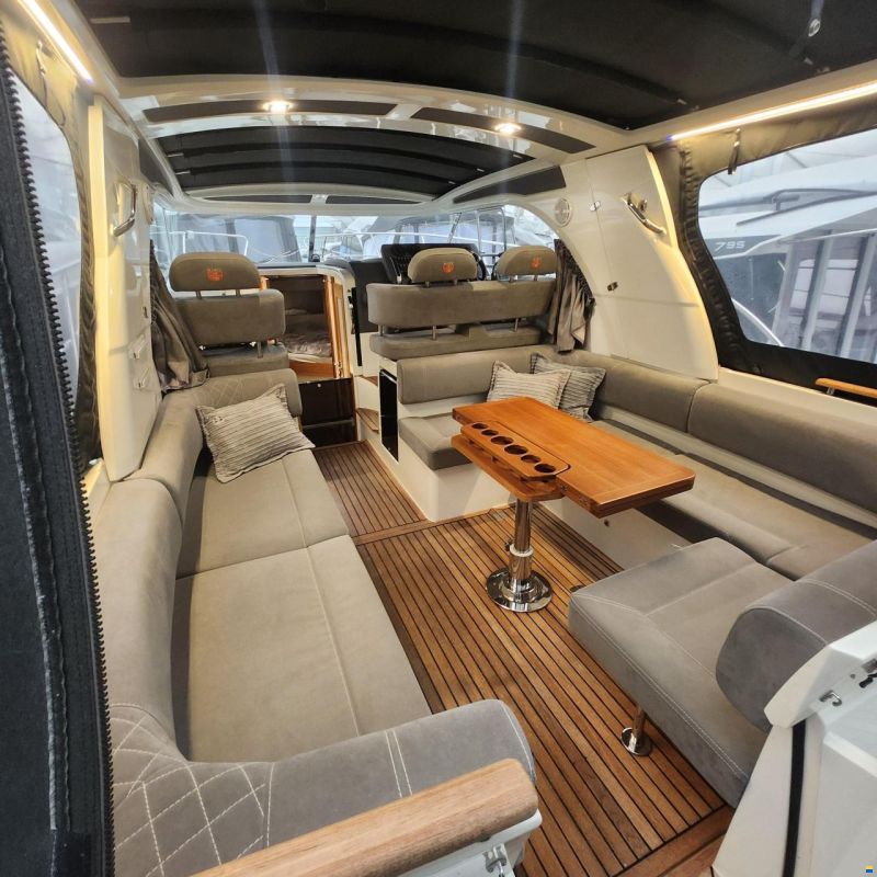 Marex 310 Sun Cruiser