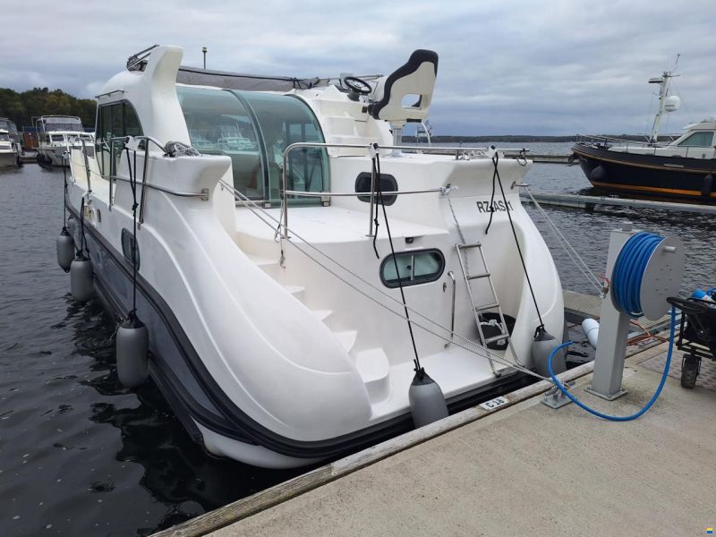 Nicols Yacht Nicols 900 Fly