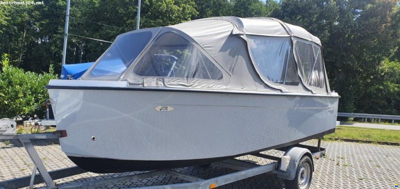 Alonsea Boats 560 mit Konsole Trailer vorhanden