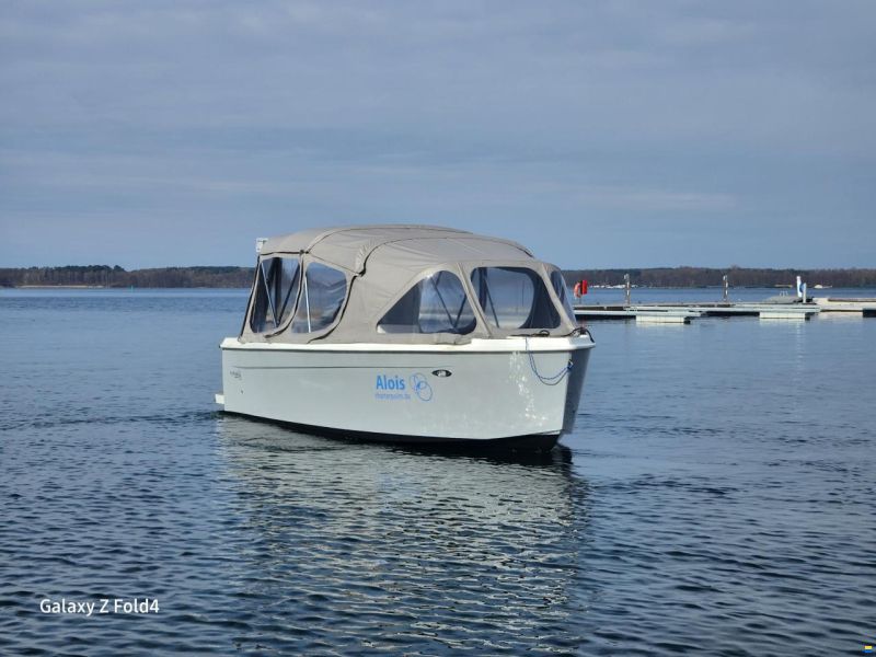 Alonsea Boats 560 mit Konsole Trailer vorhanden