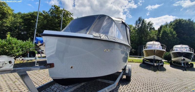 Alonsea Boats 560 mit Konsole Trailer vorhanden