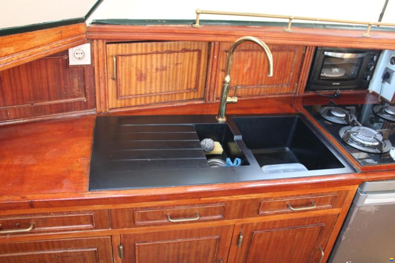 Porsius shipyard Directieboot