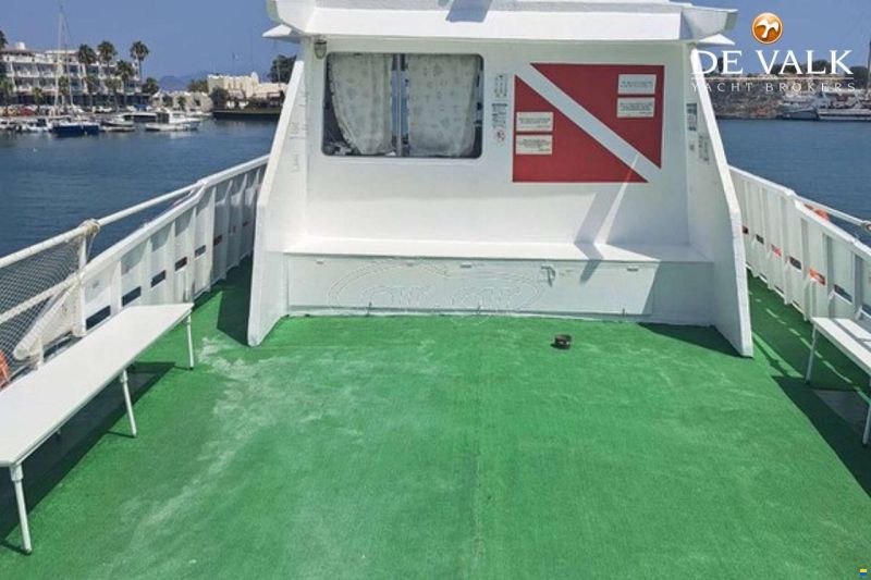 Day Passengers Ship Diving Boat 24 M
