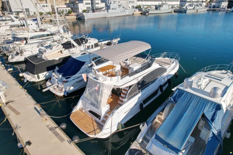 Azimut 53 Fly