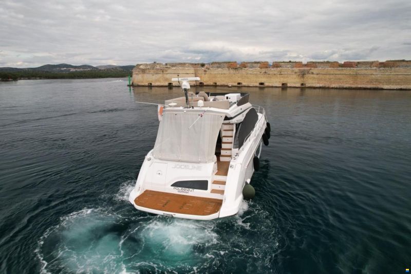 Azimut 53 Fly
