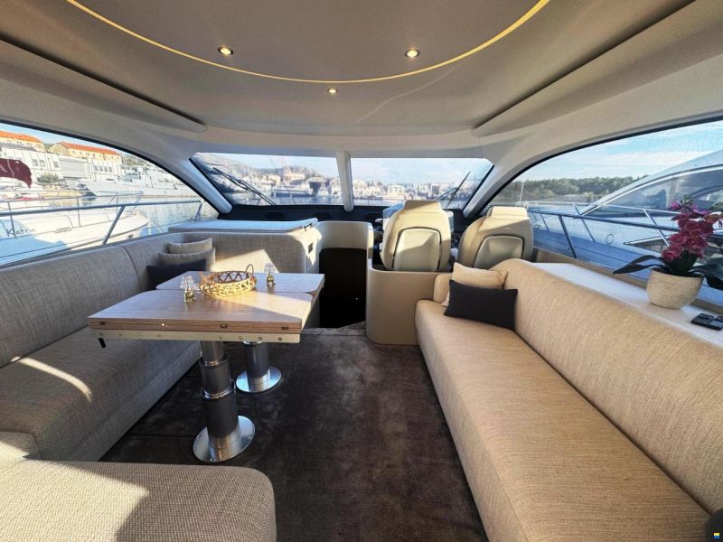 Azimut 53 Fly