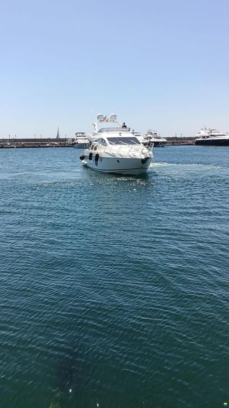 Azimut 55 Fly 2010-Keen Seller