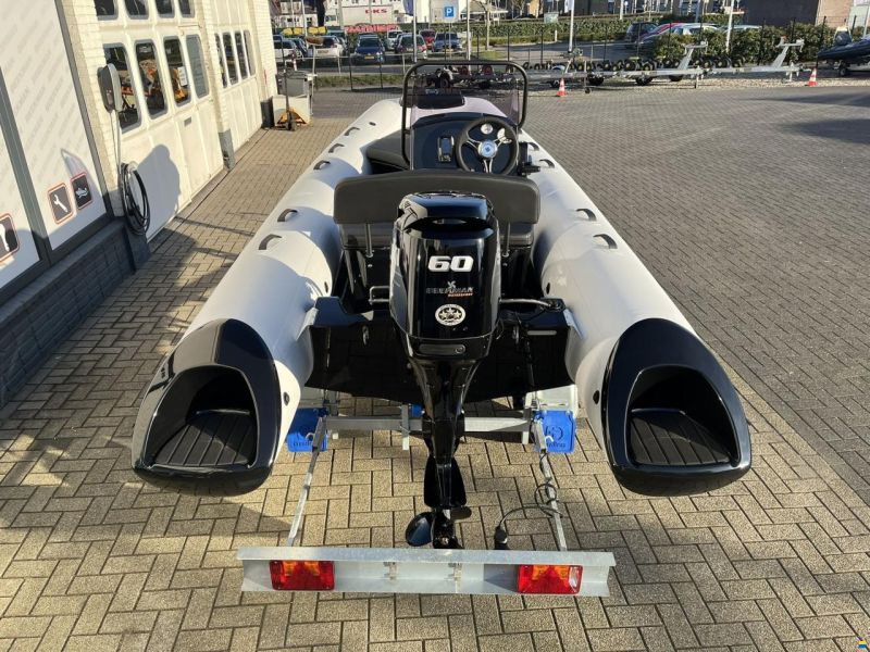 Grand Silver Line 470 de Luxe