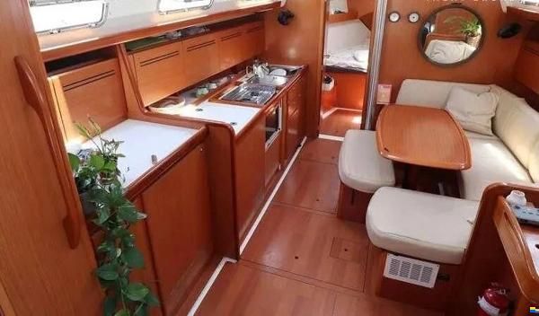 Beneteau Cyclades 43.3