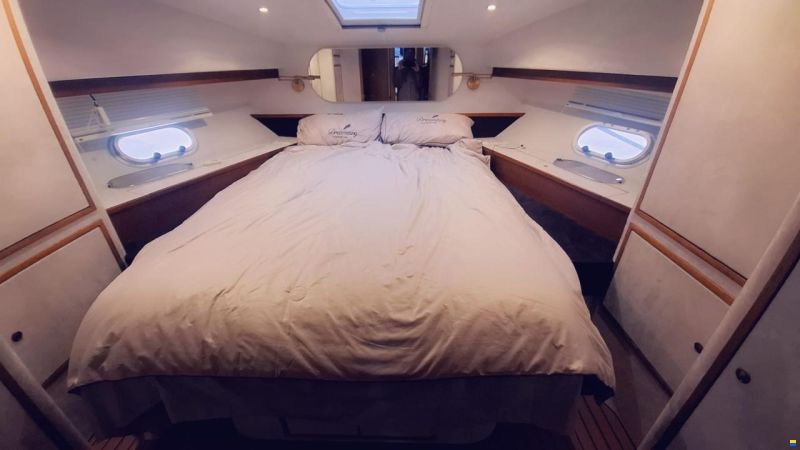 Neptunus Sedan 138 Fly