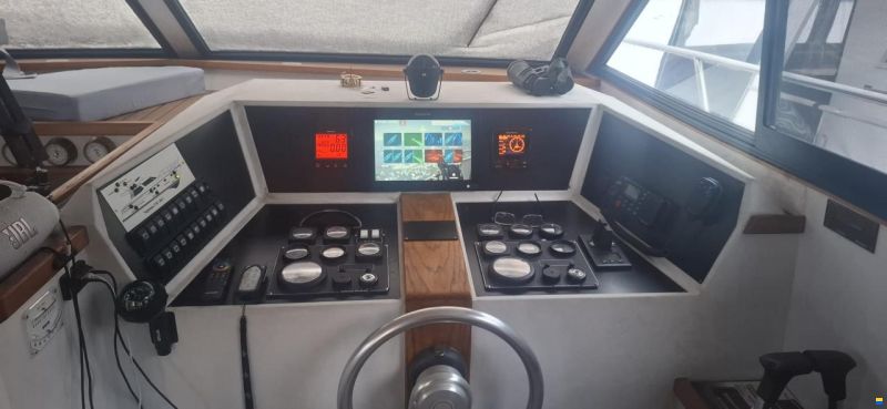 Neptunus Sedan 138 Fly