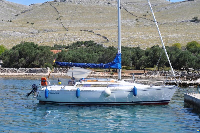 Beneteau First 29