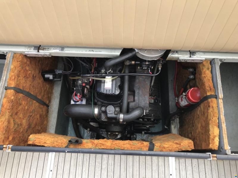 Draco AS 2000 DC/ DAYCAB/ 84