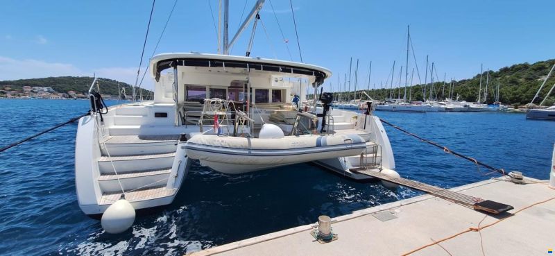 Lagoon 450
