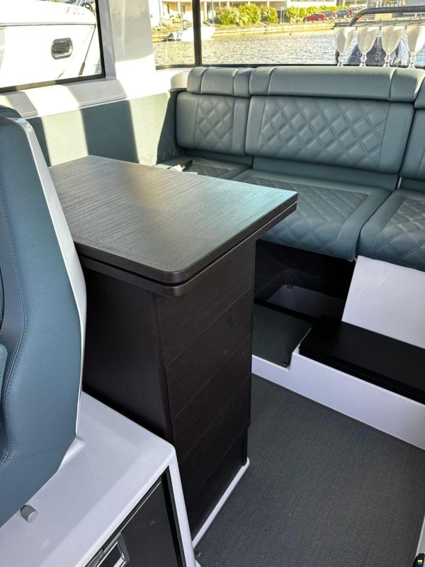 Axopar 37 XC CROSS CABIN