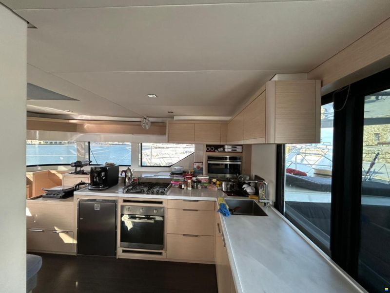 Lagoon 55