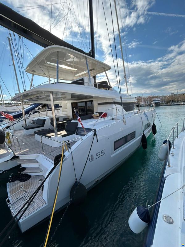 Lagoon 55