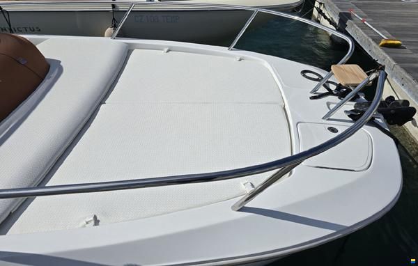 Invictus CX 240