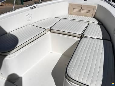 Mako Boats 221