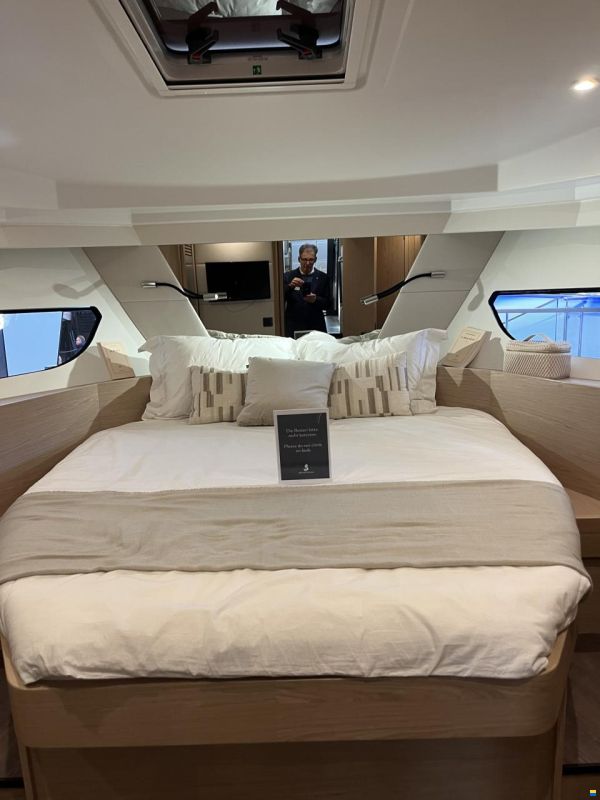 Beneteau Swift Trawler 37 Fly
