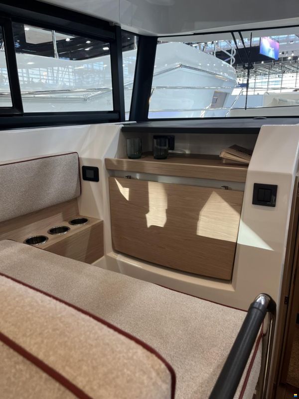 Beneteau Swift Trawler 37 Fly
