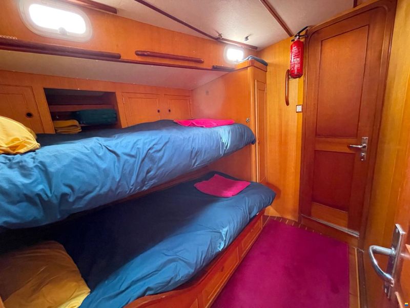 Camper & Nicholsons 58