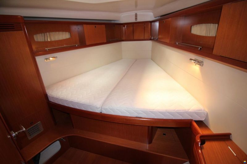 Beneteau Oceanis 46